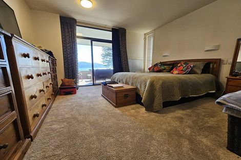 Photo of property in 222 Oriental Parade, Oriental Bay, Wellington, 6011