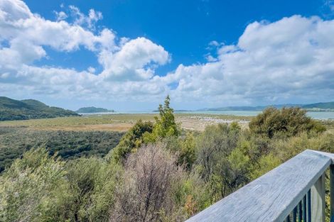 Photo of property in 13 Kaipapaka Row, Te Rerenga, Coromandel, 3582