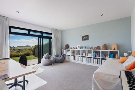 Photo of property in 80 Harakeke Road, Te Horo, Otaki, 5581