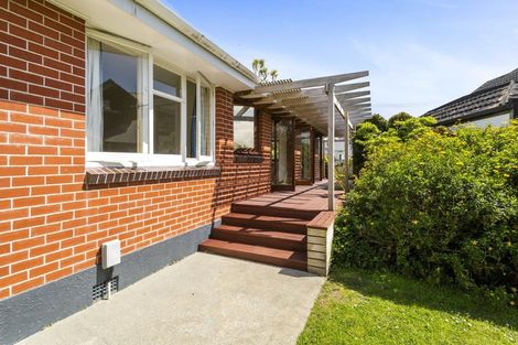 Photo of property in 1a Colin Grove, Hutt Central, Lower Hutt, 5010