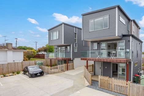 Photo of property in 298a Sunset Road, Windsor Park, Auckland, 0632