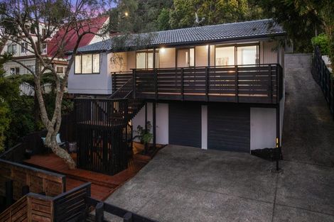 Photo of property in 420 Huia Road, Laingholm, Auckland, 0604