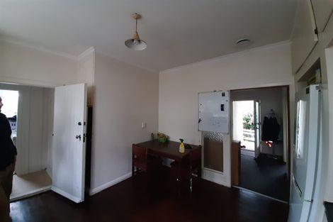 Photo of property in 38 Sunshine Avenue, Karori, Wellington, 6012