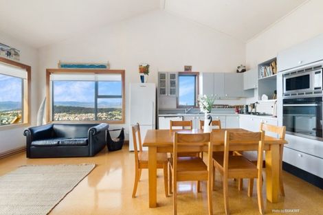 Photo of property in 17 Highbury Crescent, Highbury, Wellington, 6012