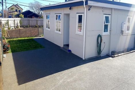 Photo of property in 43 Martin Road, Paraparaumu Beach, Paraparaumu, 5032