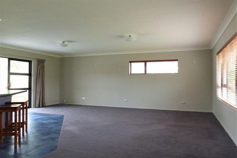 Photo of property in 8 Graham Street, One Tree Point, 0118