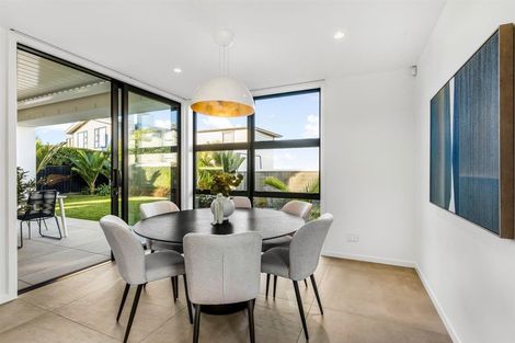 Photo of property in 23 Muritai Road, Milford, Auckland, 0620