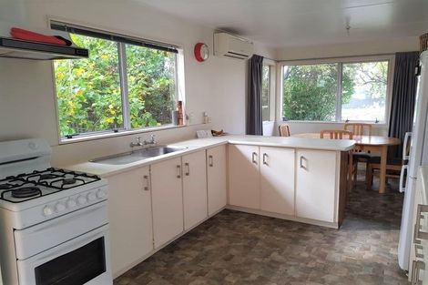 Photo of property in 2 Newton Place, Westbrook, Palmerston North, 4412