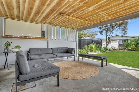 Photo of property in 13 Mangarau Crescent, Havelock North, 4130