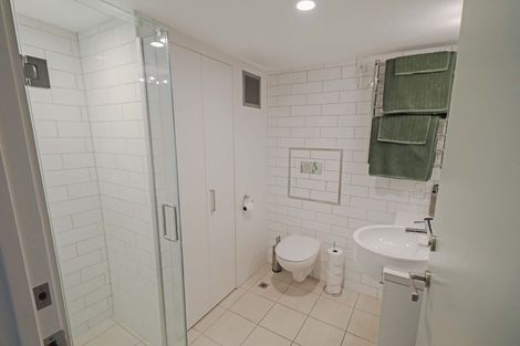 Photo of property in The Capital, 18/370 Oriental Parade, Oriental Bay, Wellington, 6011