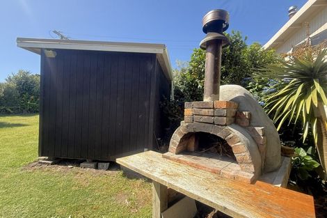 Photo of property in 43 Bluff Road, Kuaotunu West, Whitianga, 3592