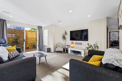 Photo of property in 71 Marama Crescent, Spotswood, New Plymouth, 4310