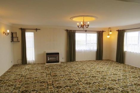 Photo of property in 1/16 Kellyville Heights, Merrilands, New Plymouth, 4312