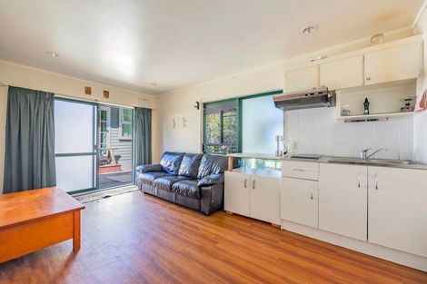 Photo of property in 438 Don Buck Road, Massey, Auckland, 0614