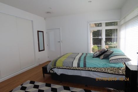 Photo of property in 225 Titirangi Road, Titirangi, Auckland, 0604