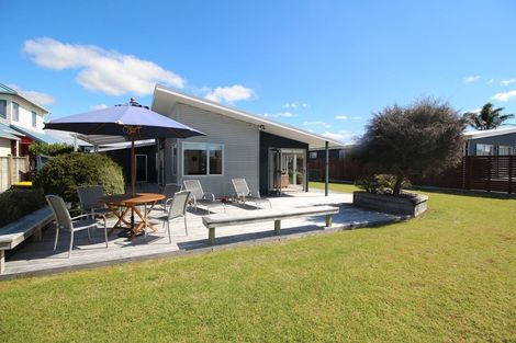Photo of property in 170 Kowhai Avenue, Matarangi, Whitianga, 3592