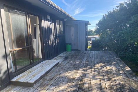 Photo of property in 22 Mahoe Street, Otaki Beach, Otaki, 5512