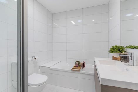 Photo of property in 15 Orona Place, Takanini, 2112