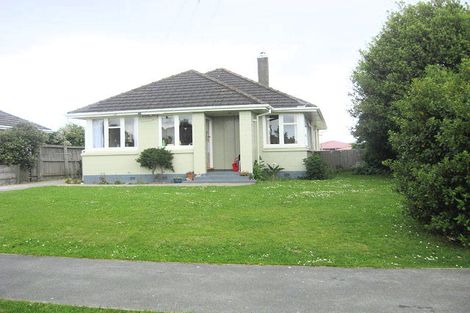 Photo of property in 35 Uxbridge Street, Redwood, Christchurch, 8051