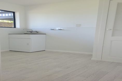 Photo of property in 14 Harbour View Road, Omokoroa, 3114