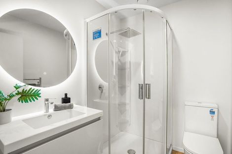 Photo of property in 2/6 Exchange Street, Ebdentown, Upper Hutt, 5018