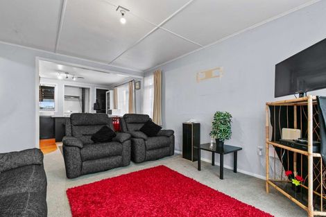 Photo of property in 48 College Road, Edgecumbe, 3120