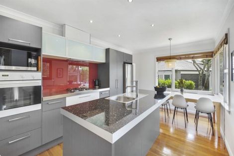 Photo of property in 8 Trist Place, Edgeware, Christchurch, 8013