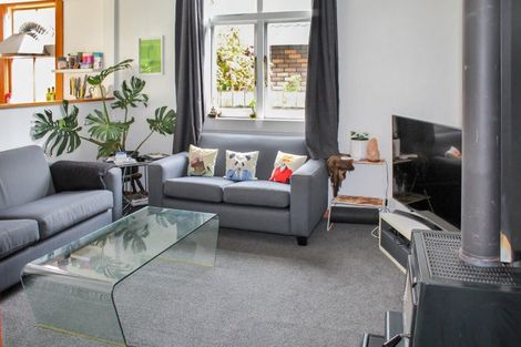 Photo of property in 43 Stewart Crescent, Hokowhitu, Palmerston North, 4410