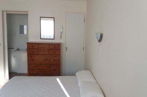 Photo of property in 203 Fitzherbert Avenue, West End, Palmerston North, 4410