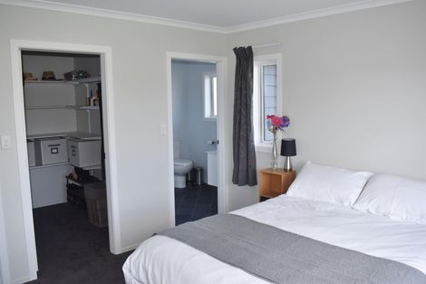 Photo of property in 8 Hartley Avenue, Carterton, 5713