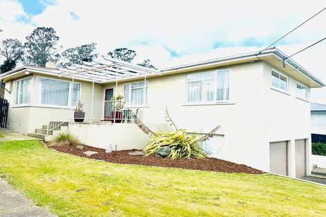 Photo of property in 16 Oxford Street, Holmes Hill, Oamaru, 9401