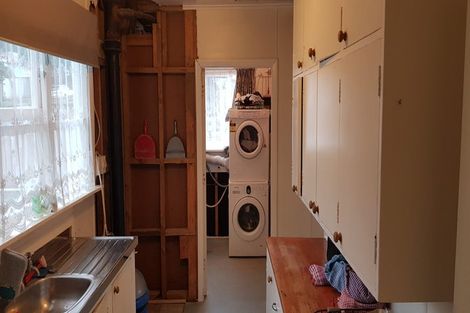 Photo of property in 20-22 Sievers Grove, Cannons Creek, Porirua, 5024