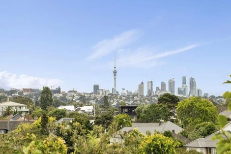 Photo of property in 4 Appleyard Crescent, Meadowbank, Auckland, 1072