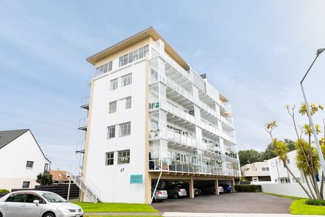 Photo of property in 3/22 Cliff Road, Tauranga, 3110