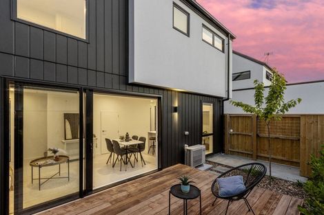 Photo of property in 2/49 Laurence Street, Waltham, Christchurch, 8011