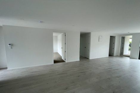 Photo of property in 8/101 Hobsonville Road, West Harbour, Auckland, 0618