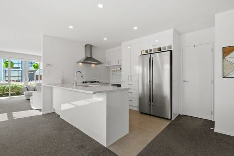 Photo of property in 16 Hakaro Way, Takanini, 2112