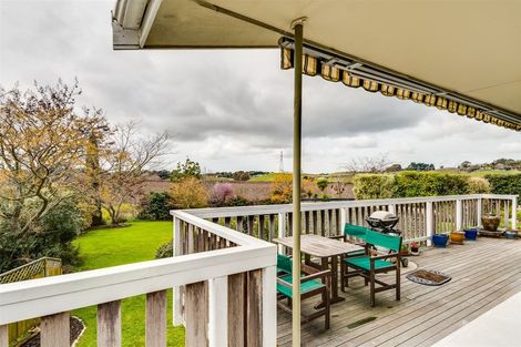 Photo of property in 977 Puketapu Road, Puketapu, Napier, 4182