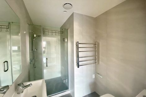 Photo of property in 26a Holland Avenue, Point England, Auckland, 1072