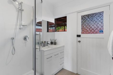 Photo of property in 51 Marriott Road, Pakuranga, Auckland, 2010