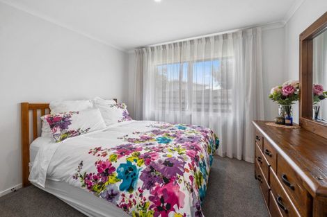 Photo of property in 8 Larches Lane, Kinloch, Taupo, 3377