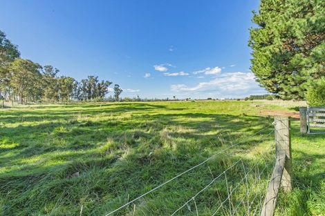 Photo of property in 14 Bealey Road, Leeston, 7683