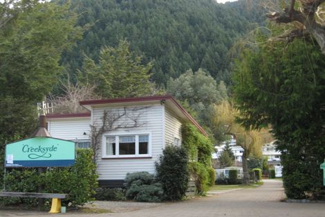 Photo of property in 62c Robins Road, Queenstown, 9300