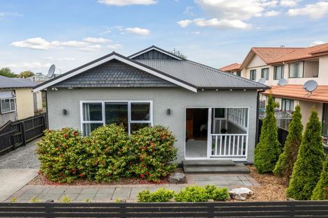 Photo of property in 70 Thackeray Place, Waltham, Christchurch, 8023