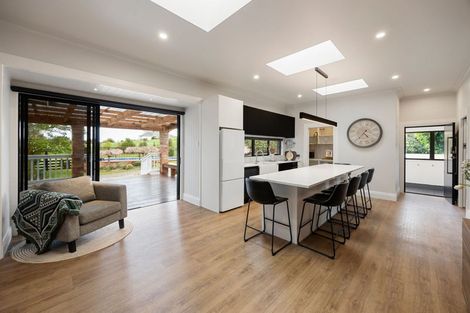 Photo of property in 908 Rangiatea Road, Otewa, Otorohanga, 3972