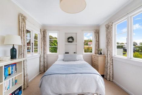 Photo of property in 63 Napier Terrace, Hospital Hill, Napier, 4110