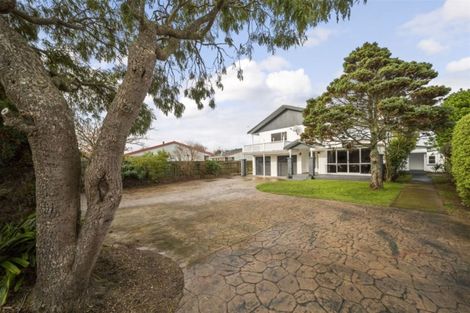 Photo of property in 36 Tawhiti Road, Hawera, 4610