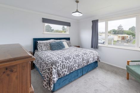 Photo of property in 6 Burns Grove, Trentham, Upper Hutt, 5018