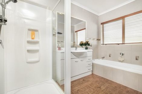 Photo of property in 23 Castlehill Court, Wattle Downs, Auckland, 2103