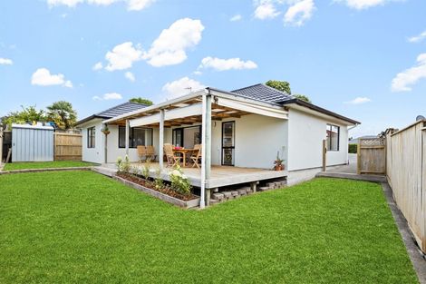 Photo of property in 6 Pyrite Street, Westgate, Auckland, 0614